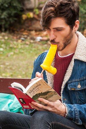 Viktor A rushes home to give his boyfriend a mind-bending birthday blowjob