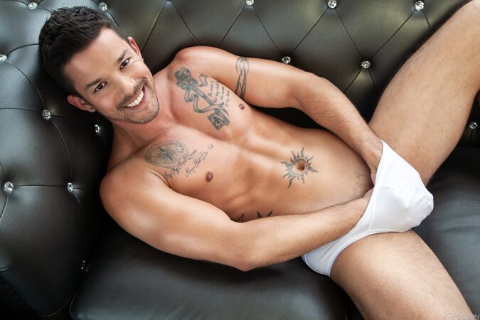 Nic Sahara worships then barebacks JJ Knight’s 10-inch cock