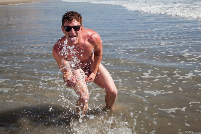 JJ Knight fucks favorite star Brent Corrigan all day