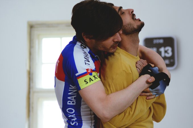 Parker Marx breeds sweaty Jesse Charif in Berlin