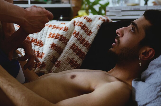 Parker Marx breeds sweaty Jesse Charif in Berlin