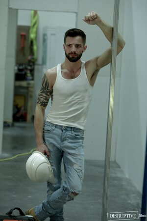 Deep Dic breeds construction workers Casey Everett and Brian Bonds