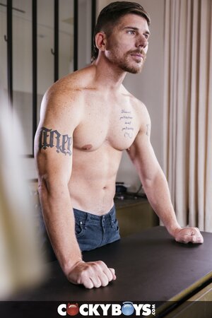 Derek Spears breeds Jack Valor deep and leaves him dripping