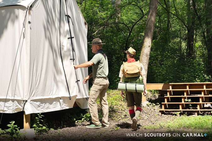 Scout Dex Devall gets rimmed and bred by Scoutmaster Stone outdoors