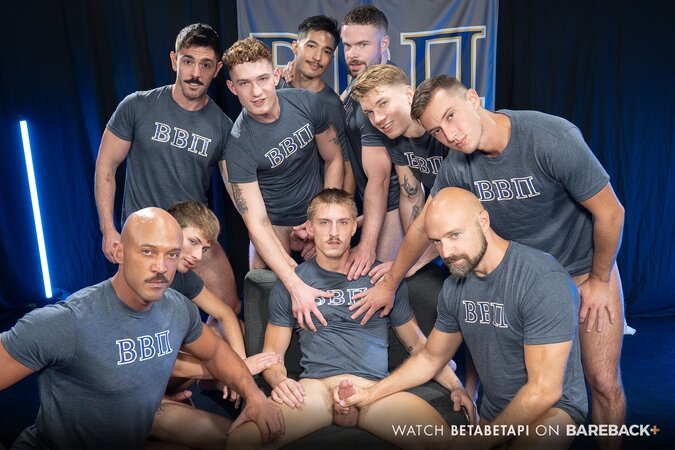 Frat brothers gang-bang pledge Hunter and breed him