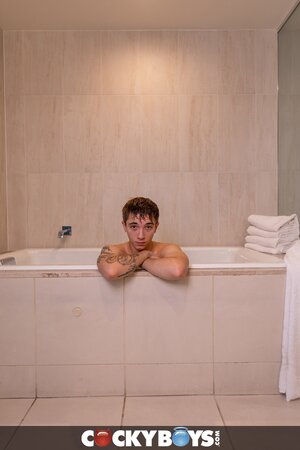 Kane Fox gently breeds Jacob King in the shower