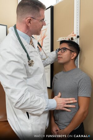 Dr Wolf breeds small Latino Milo Miles after physical