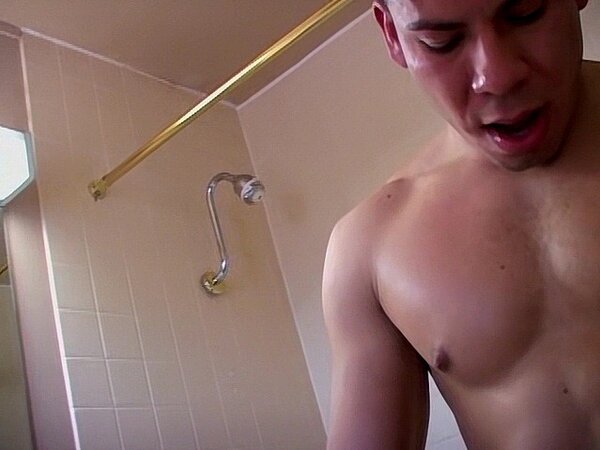 Jorge Raygoza and Jaeden Montez suck and fuck in shower