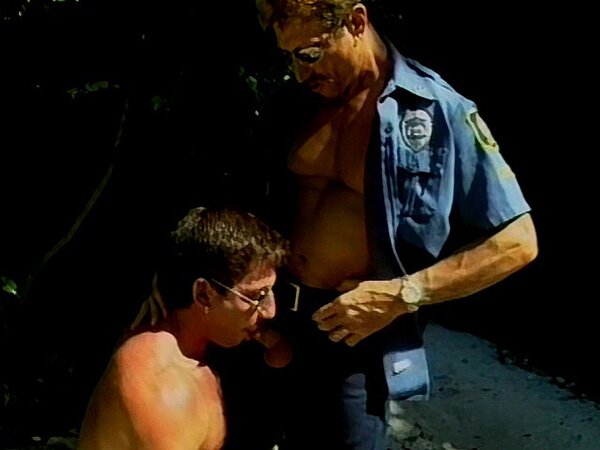 Cock pig cop John Nagel sucks and gets facial from two cops