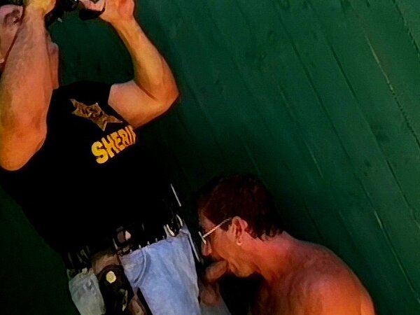 Cock pig cop John Nagel sucks and gets facial from two cops