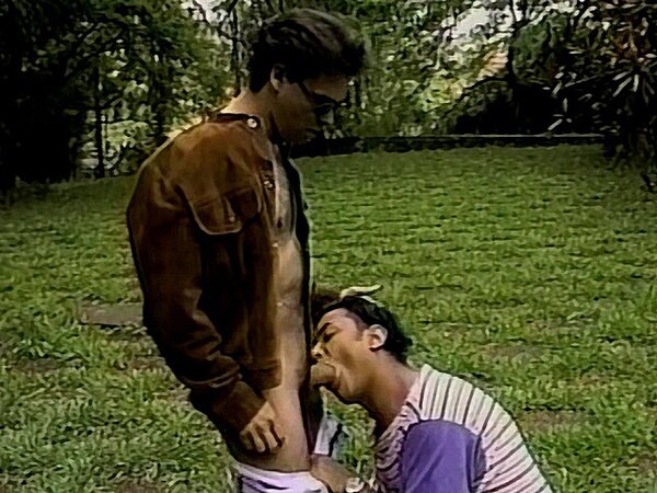 Vanderleia’s fat Latino cock stretches Gregorior raw