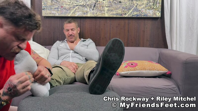 Riley Mitchel worships Chris Rockway’s perfect soles before they both blow huge loads