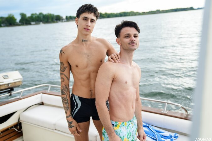 Enzo Muller and Angel Elias fuck raw on a boat under the open sky