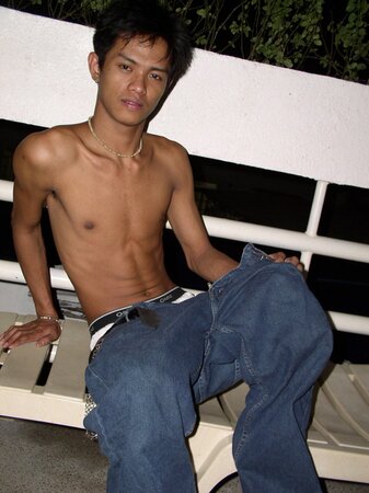 Freshly 18 Filipino twink Ascotte poses and strokes his cute cock for the first time