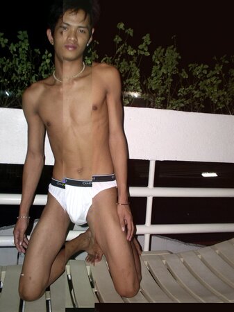Freshly 18 Filipino twink Ascotte poses and strokes his cute cock for the first time