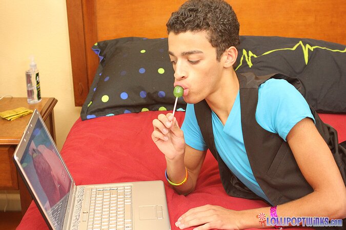 Timo Garrett catches Dustin Cooper sucking on a lollipop and offers him something much better