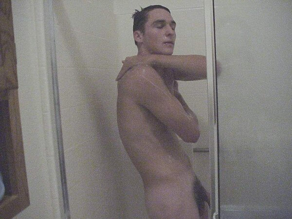 Kinky twink wants to be tied up gagged and spanked while he strokes