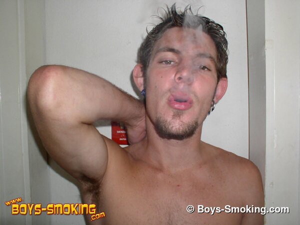 Straight boy Maxx smokes Marlboros and Salems while stroking out a thick load