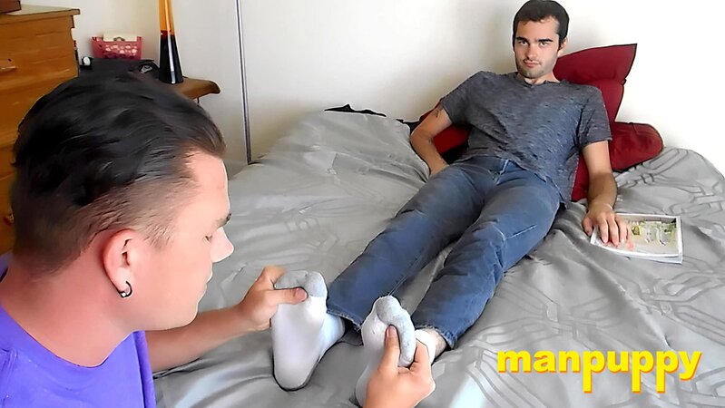 Bratty Kody Tracer gets his feet tickled hard by his rebellious sub Leo Blue