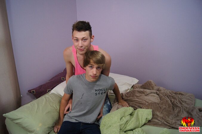 Student lovers Jr Adams and Justin Knowles ditch studying for hot bareback sex