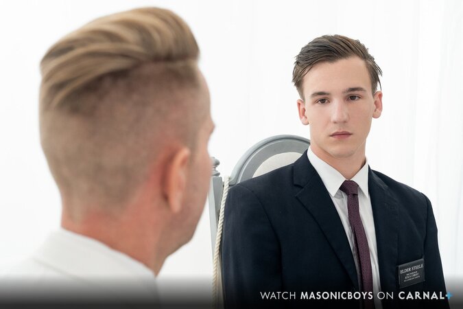 Apprentice Steele gets bound, fingered, and dildoed by Master Jake
