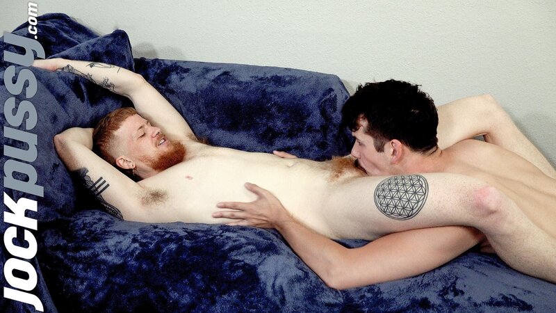 Ginger Stevie Trixx rides Jonah Wheeler cowboy style until bred wet