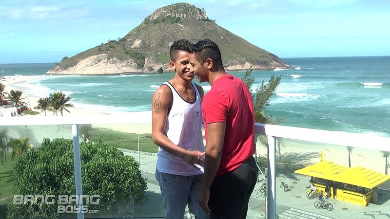 Marcello Mastro barebangs Italo on the balcony after a deep throat session