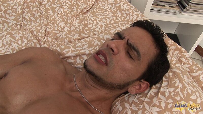 Marcello Mastro deepthroats Igor Dasilva before slamming his ass hard