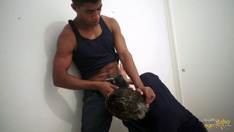 Kaua slaps Jacson with his belt and cock before a deep barebang