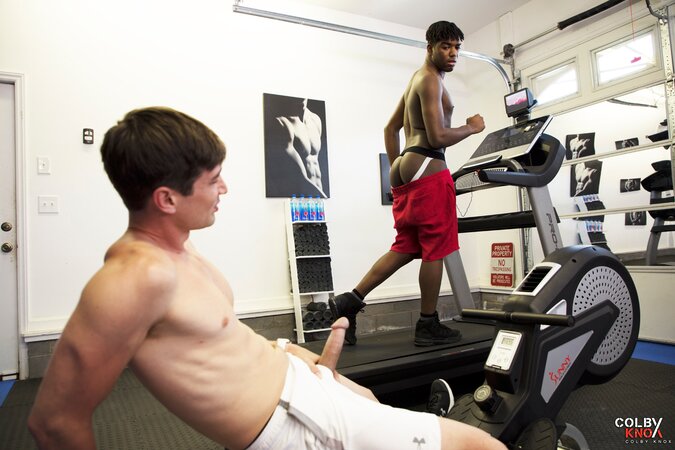 Colby Chambers barebangs muscular jock Kylan Kain in a gym session