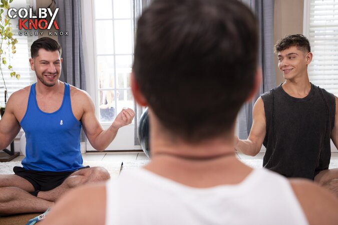 Jordan Starr and Benvi sneak away from yoga poses for a quiet flip hookup