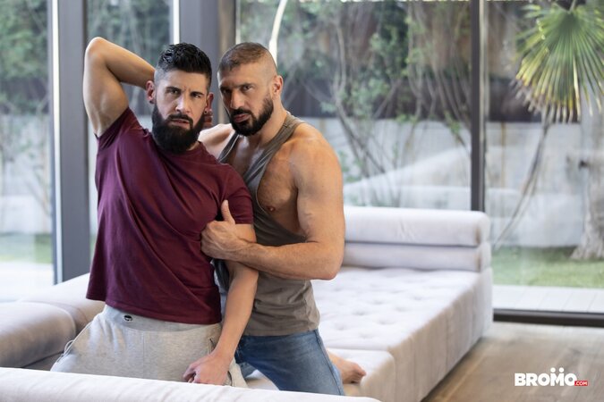 Dominant Marco Napoli drills the throat and hole of bearded Justin Jett