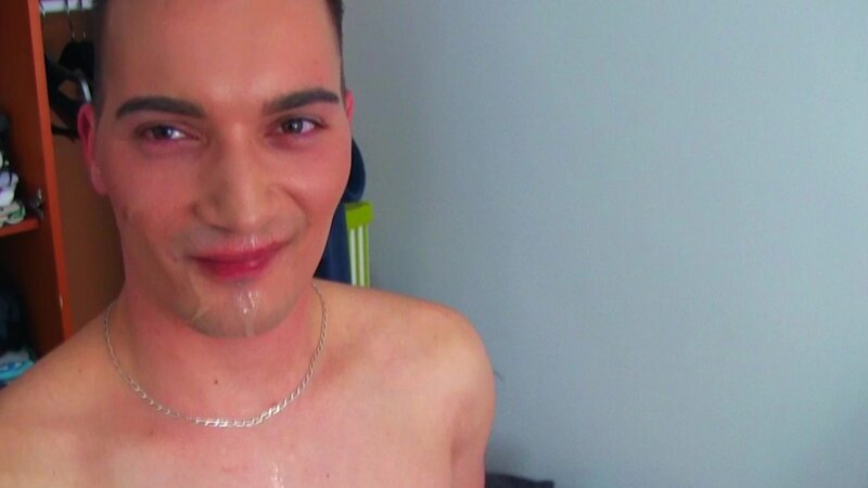 An eighteen year old student takes a deep blowjob and first time fuck