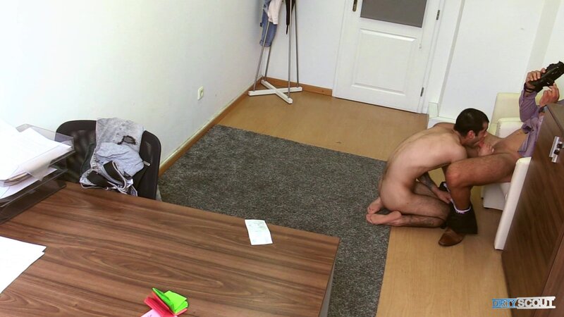 A bisexual plumber gets a gentle ass stretching from his new agency host