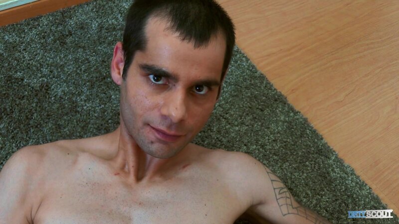 A bisexual plumber gets a gentle ass stretching from his new agency host