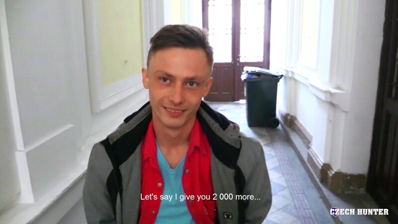 A locked stranger gets invited into a hallway and flat for a loud drill