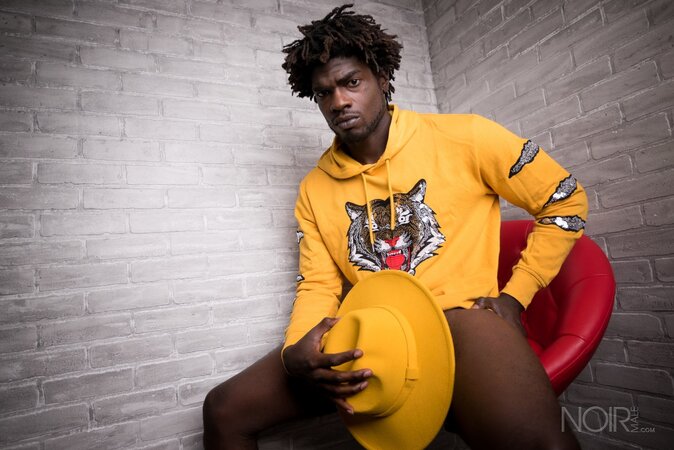 Devin Trez gets wild and reveals his big black cock for a solo session