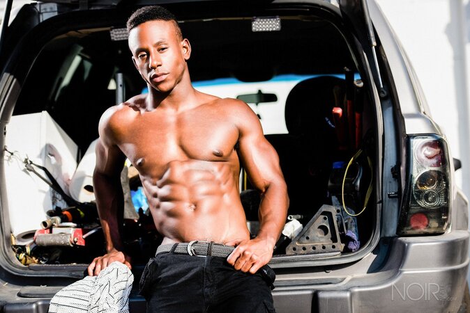 Liam Cyber gets totally naked to show off his smooth muscle body