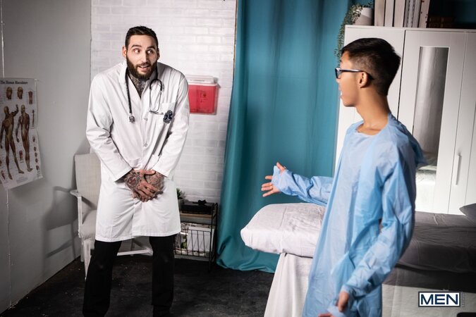 Clark Delgaty and Benjamin Blue sneak a quick hospital glory hole fuck