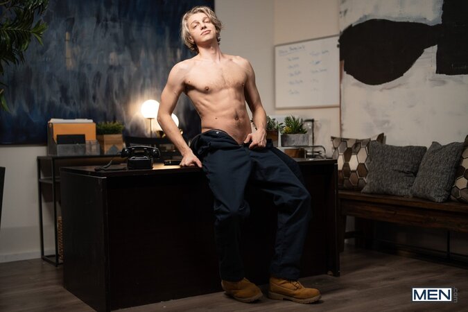 Finance bro Kane Fox catches janitor Leo Louis and fucks his desk