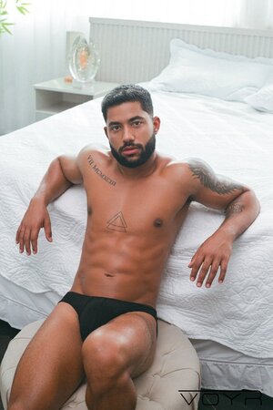 Caio Rodrigues Marcus Felix and Rodrigo Silva share a 3-way flip fuck