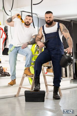Alex Marte gets a foot job from Kinkoer before fucking on the workbench
