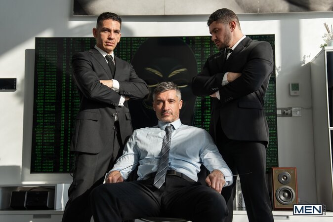 Jay Roberts gets arrested by Dato Foland and Andy Toro then bargains with both