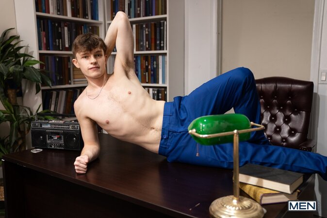 Jake Preston blows professor Ken Rock before drilling him over the desk