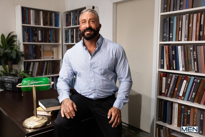 Jake Preston blows professor Ken Rock before drilling him over the desk