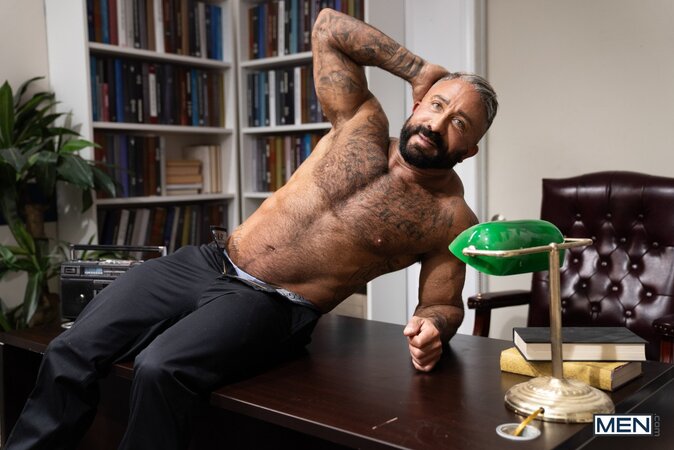 Jake Preston blows professor Ken Rock before drilling him over the desk