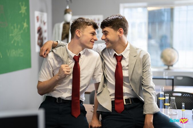 Jake Preston and Joey Mills skip chemistry class for a desk fuck