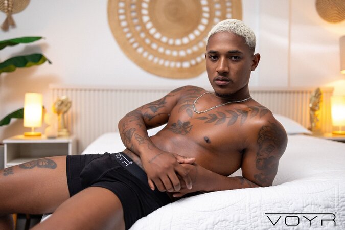 Rafael Silva and Jhon Felipe join Tom for an intense double fuck