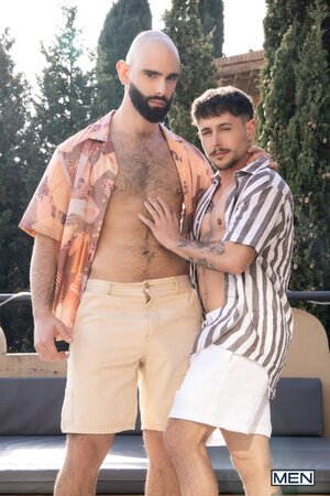 Diego Ferreira shows Kyle Matarazzo that height difference means nothing in bed