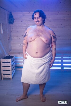 Marcus Mcneill gets hands on with Thick Angel before the sauna gets filthy